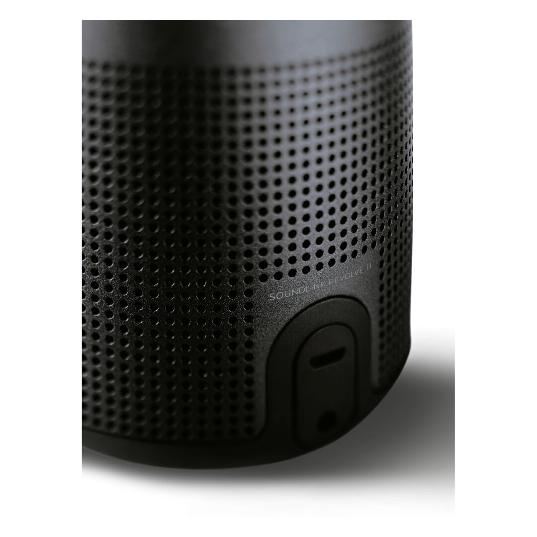 Bose SoundLink Revolve II Parlante 360 Triple Black 858365-0100 - Imagen 6